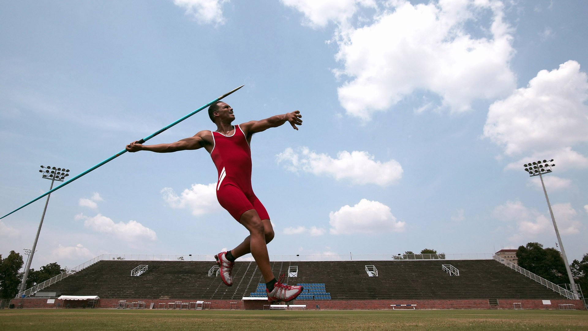 街头篮球文化节吸引年轻人参与展现篮球无限魅力，街头篮球话语